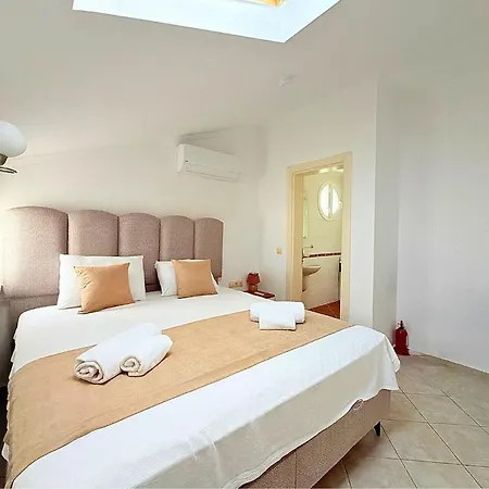 Fethiye-calis'ta 5 Yatak Odali 10 Kisilik Coral 3 别墅