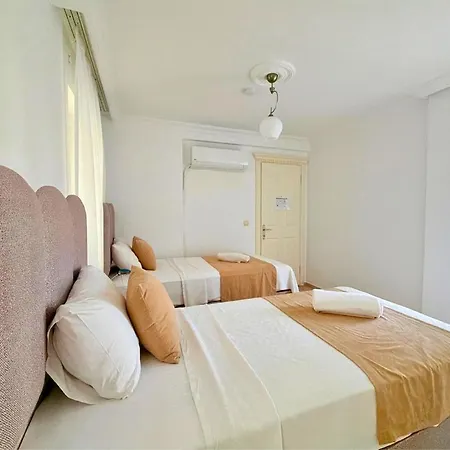 Fethiye-calis'ta 5 Yatak Odali 10 Kisilik Coral 3 别墅 *