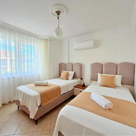 Fethiye-calis'ta 5 Yatak Odali 10 Kisilik Coral 3 * 费特希耶