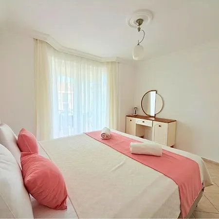 Fethiye-calis'ta 5 Yatak Odali 10 Kisilik Coral 3 别墅 *
