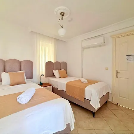 别墅 Fethiye-calis'ta 5 Yatak Odali 10 Kisilik Coral 3 *